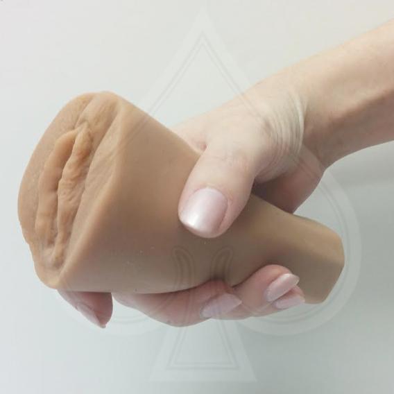 Noches Latinas Ur3 Palm Pal Pussy